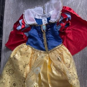 Snow White girls costume size 4